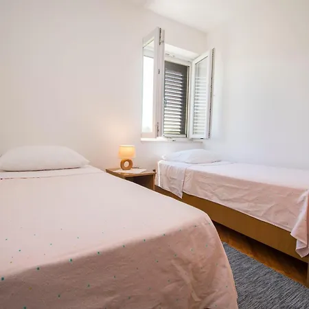 Near Krka Апартаменты Билице